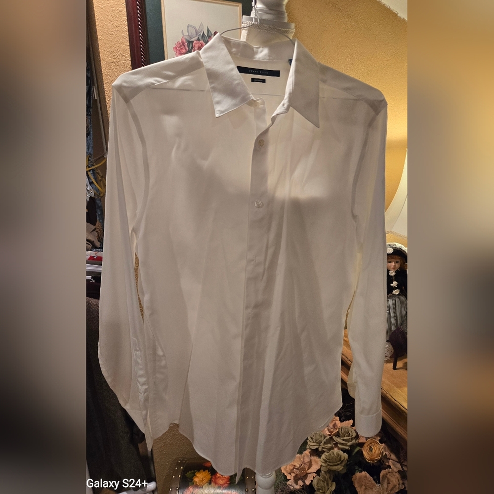 Perry Ellis, Men's Large white dress shirt
